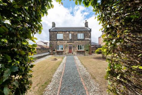 Church Street, Carlton, S71 4 bed detached house for sale