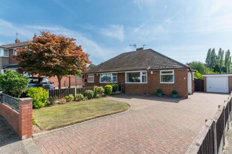 Woolgreaves Avenue, Wakefield, WF2 2 bed semi