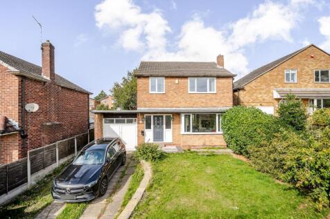 Bradley Grange Gardens, Huddersfield... 3 bed detached house for sale