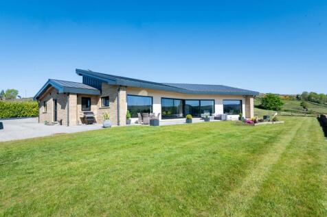 Meadow View, Cliff Road, Holmfirth, HD9 4 bed detached house for sale