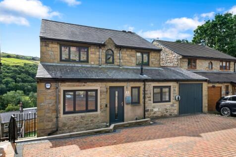 Victoria Springs, Holmfirth, HD9 5 bed detached house for sale