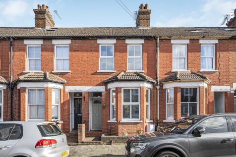 Heath Road, St. Albans... 3 bed terraced house for sale