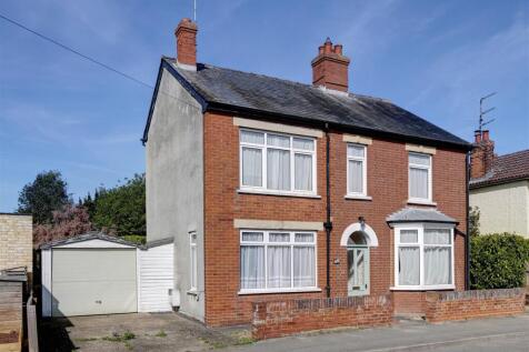 Fieldside, Ely CB6 5 bed detached house for sale