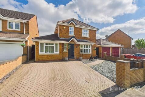 Meadowsweet Way, Wimblebury, Cannock 5 bed detached house for sale