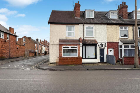 College Street, Nottingham NG10 3 bed end of terrace house for sale