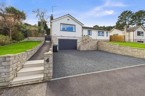 Woodleaze Close, Broadstone, Dorset... 4 bed bungalow for sale