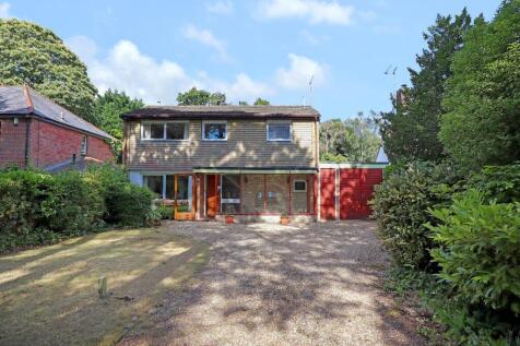 Roman Road, Broadstone, Dorset, BH18 3 bed detached house for sale
