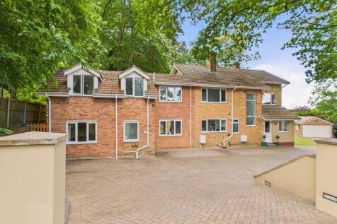 Upper Golf Links Road, Broadstone... 4 bed detached house for sale