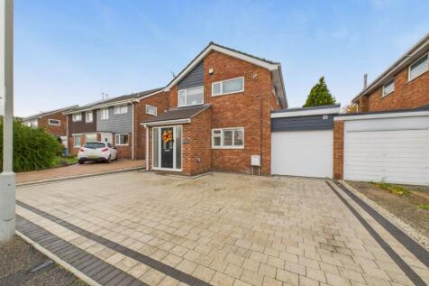 Warburton Road, Poole, Dorset, BH17 4 bed link detached house for sale