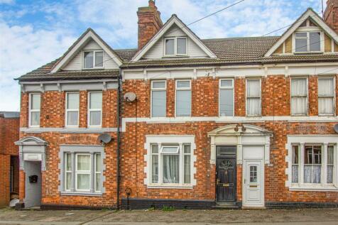 6 bedroom terraced house for sale