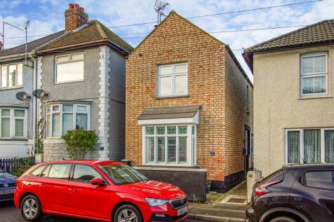 2 bedroom detached house for sale