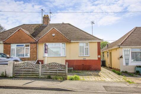 2 bedroom semi-detached bungalow for sale