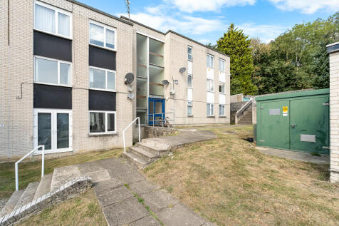 Awel Mor, Llanedeyrn, Cardiff 2 bed ground floor flat for sale