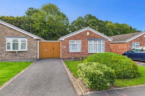 2 bedroom detached bungalow for sale
