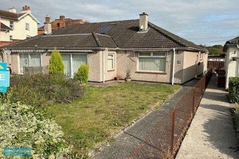 3 bedroom semi-detached bungalow for sale