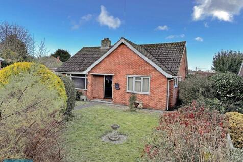 3 bedroom detached bungalow for sale