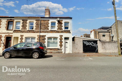 4 bedroom terraced house for sale