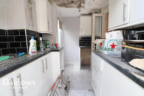Garn Terrace, Ebbw Vale 3 bed terraced house for sale