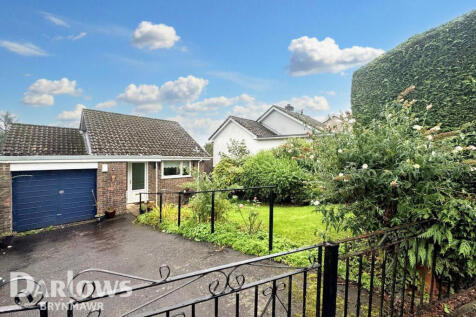 Cefn Parc, Tredegar 3 bed detached house for sale