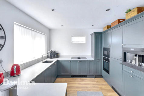 2 bedroom semi-detached bungalow for sale
