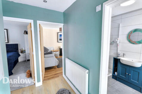 2 bedroom semi-detached bungalow for sale