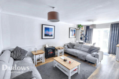 2 bedroom semi-detached bungalow for sale