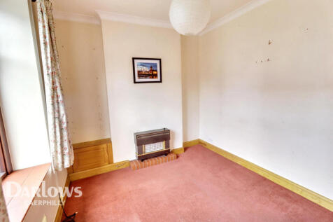 Van Road, Caerphilly 3 bed terraced house for sale