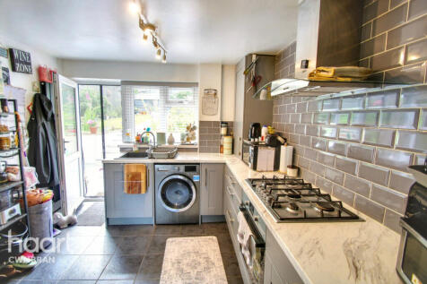Maendy Way, Cwmbran 2 bed terraced house for sale