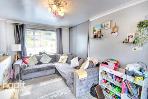 Maendy Way, Cwmbran 2 bed terraced house for sale