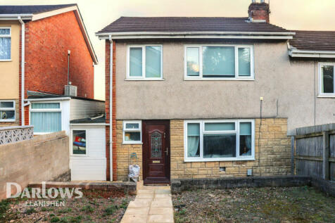 3 bedroom semi-detached house for sale