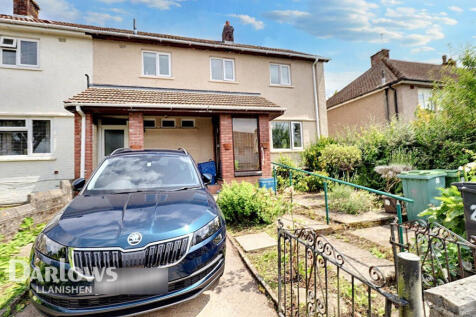 4 bedroom semi-detached house for sale