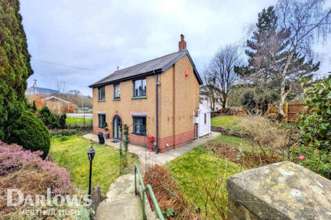 Cwmbach Road, Aberdare 3 bed detached house for sale