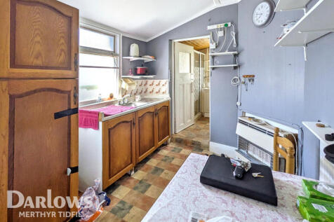Saxon Street, Merthyr Tydfil 3 bed end of terrace house for sale