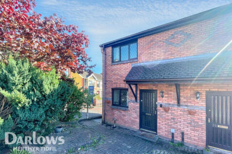 2 bedroom semi-detached house for sale