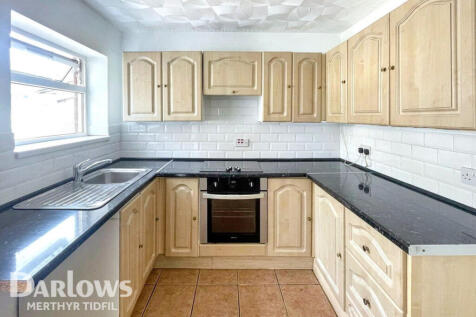 Pritchard Street, Treharris 3 bed terraced house for sale