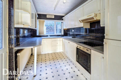 Pleasant View, Treharris 2 bed terraced house for sale