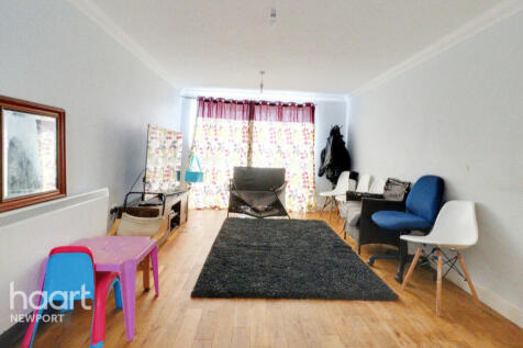 Alicia Crescent, Newport 2 bed apartment for sale