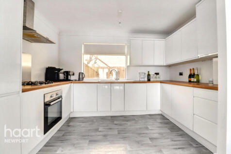 Chepstow Road, Newport 2 bed detached house for sale