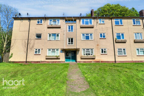 Roding Close, Newport 2 bed apartment for sale