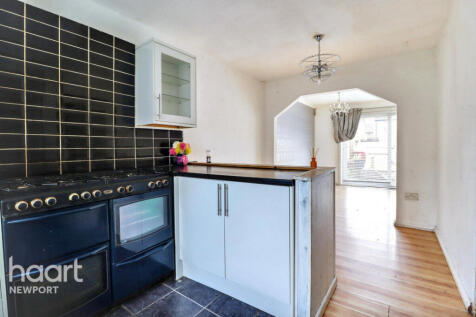 Charlotte Green, Newport 3 bed terraced house for sale