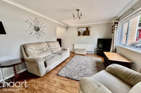 Waterside Close, Newport 3 bed detached house for sale