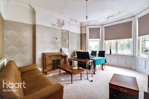 Fields Road, NEWPORT 3 bed flat for sale