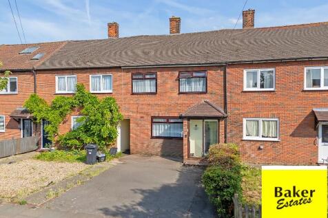 Manford Way, Chigwell IG7 2 bed terraced house for sale