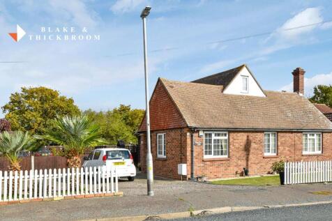 3 bedroom chalet for sale