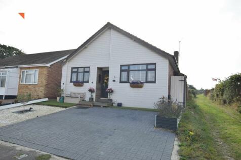 2 bedroom detached bungalow for sale