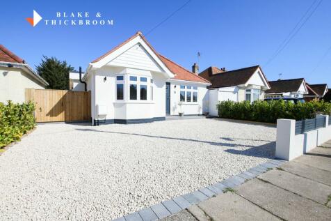 3 bedroom detached bungalow for sale