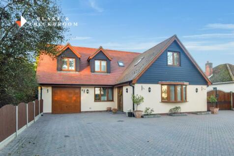 4 bedroom chalet for sale