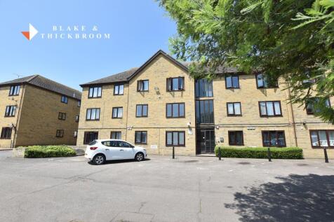 1 bedroom ground floor flat for sale