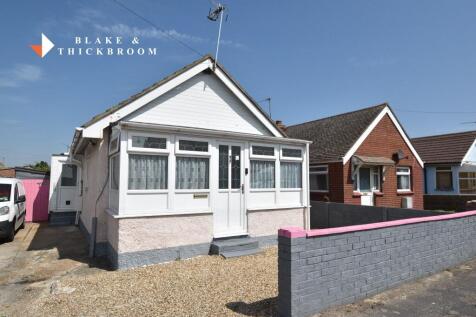 2 bedroom detached bungalow for sale