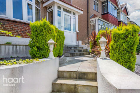 5 bedroom semi-detached house for sale